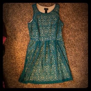 Woman’s lace pattern dress. Size 12